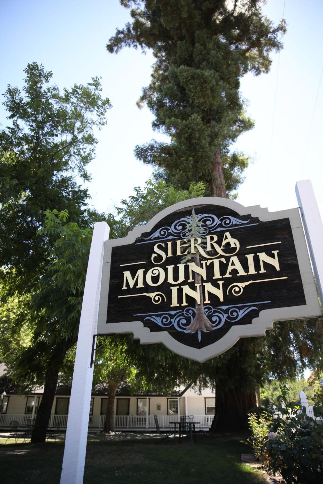 Sierra Mountain Inn Grass Valley Exterior foto